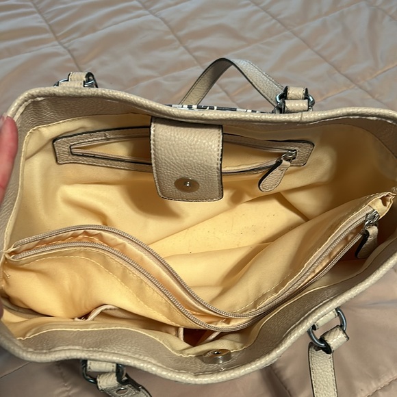 Dana Buchanan purse - Picture 3 of 5